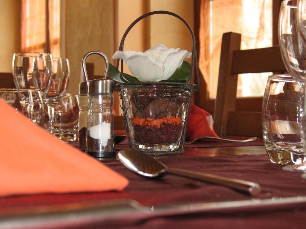 Hotel Restaurant De L'Abbaye Clairvaux エクステリア 写真